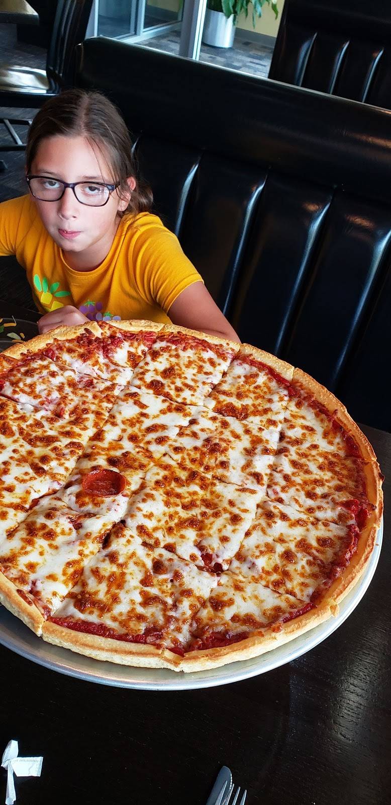 Valentinos | meal delivery | 3535 Holdrege St #100, Lincoln, NE 68503, USA | 4024673611 OR +1 402-467-3611