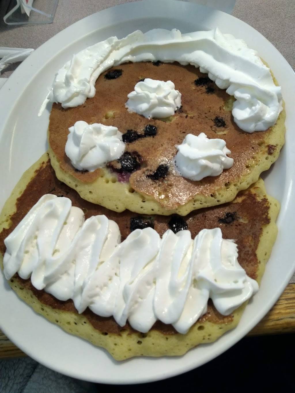 Macedon Hills Restaurant | restaurant | 1090 NY-31, Macedon, NY 14502, USA | 3159865836 OR +1 315-986-5836