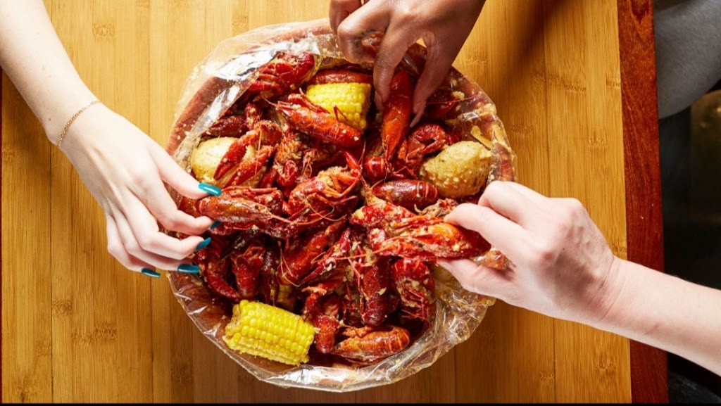 Cajun King Seafood and Grill | restaurant | 2965 N Germantown Pkwy #102, Bartlett, TN 38133, USA | 9013888178 OR +1 901-388-8178