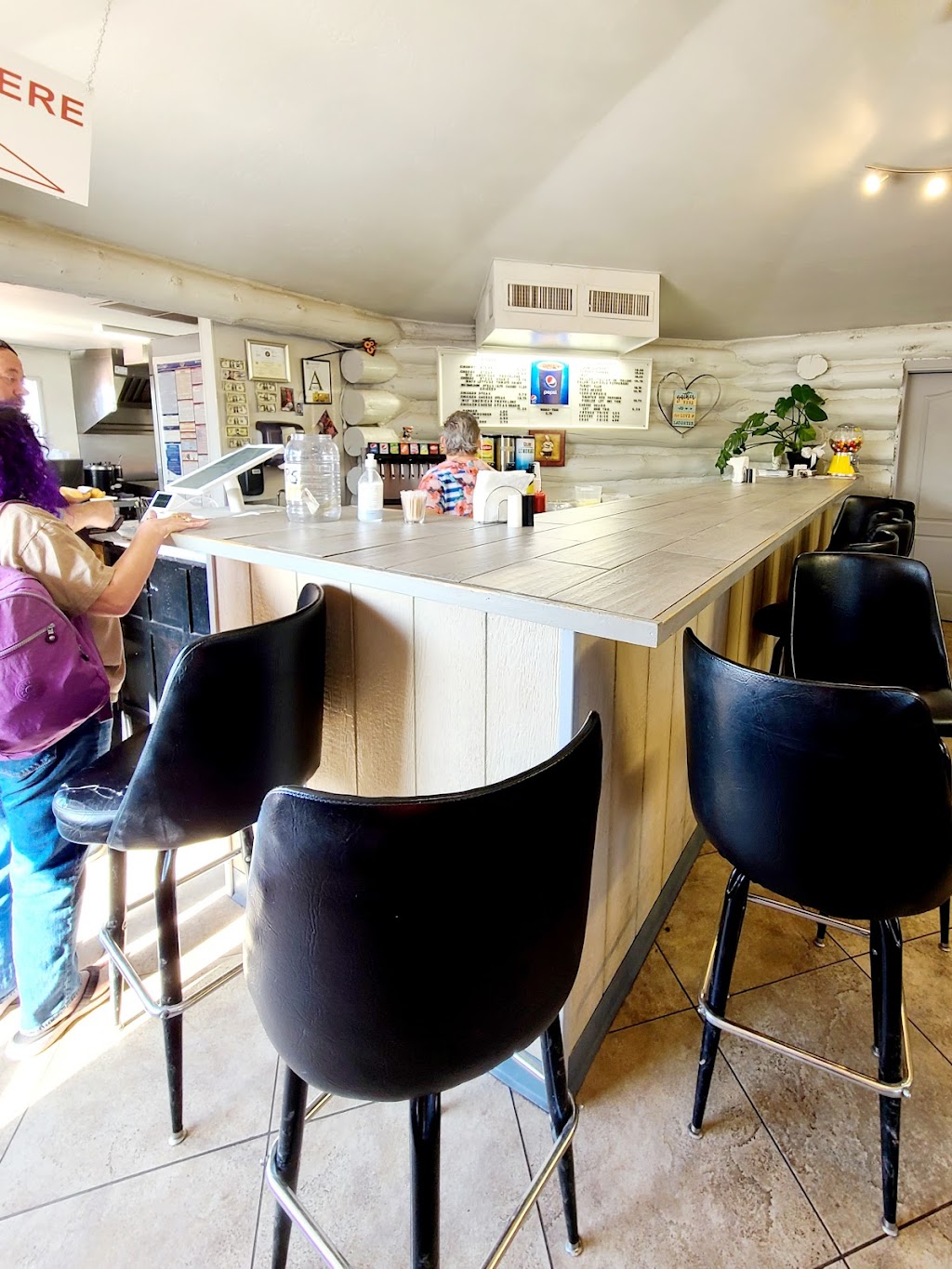 Chubbys cheesesteaks | restaurant | 442 E Wickenburg Way, Wickenburg, AZ 85390, USA | 9286849143 OR +1 928-684-9143