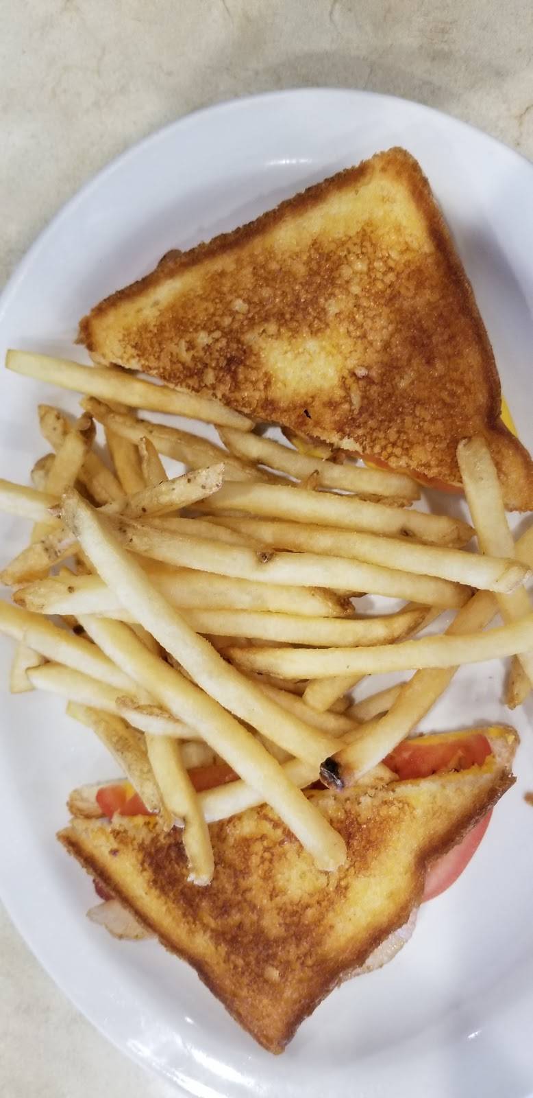 The Town Chef | restaurant | 2812 New Pinery Rd, Portage, WI 53901, USA | 6087422122 OR +1 608-742-2122