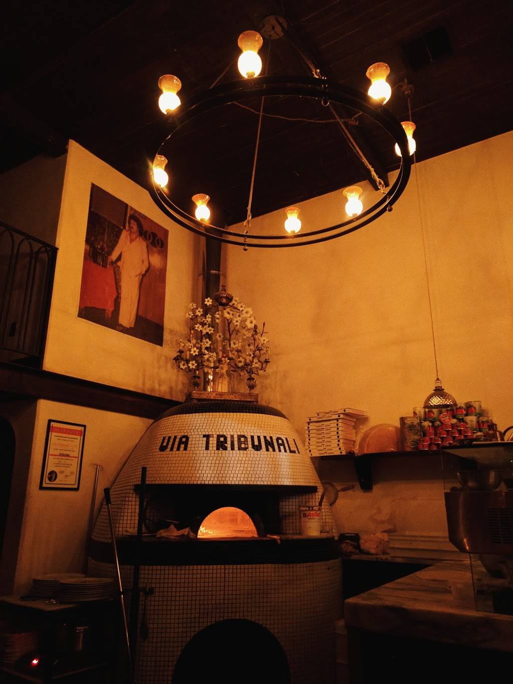 Via Tribunali | restaurant | 317 W Galer St, Seattle, WA 98119, USA | 2062647768 OR +1 206-264-7768