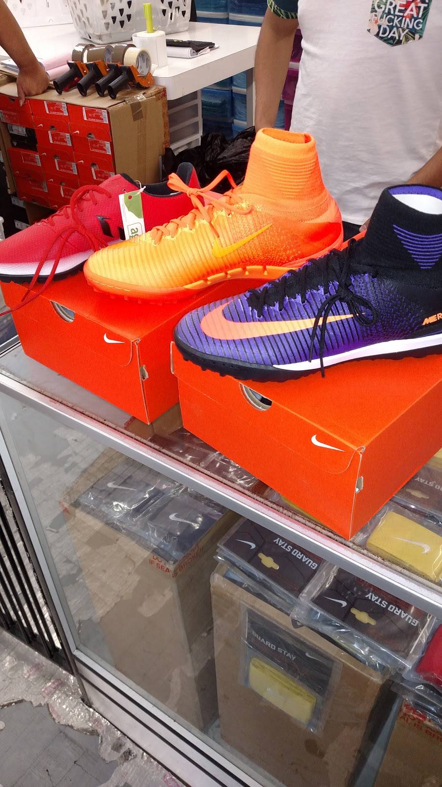 Subway Restaurants | restaurant | 1625 W Washington Blvd, Los Angeles, CA 90007, USA | 3237357218 OR +1 323-735-7218