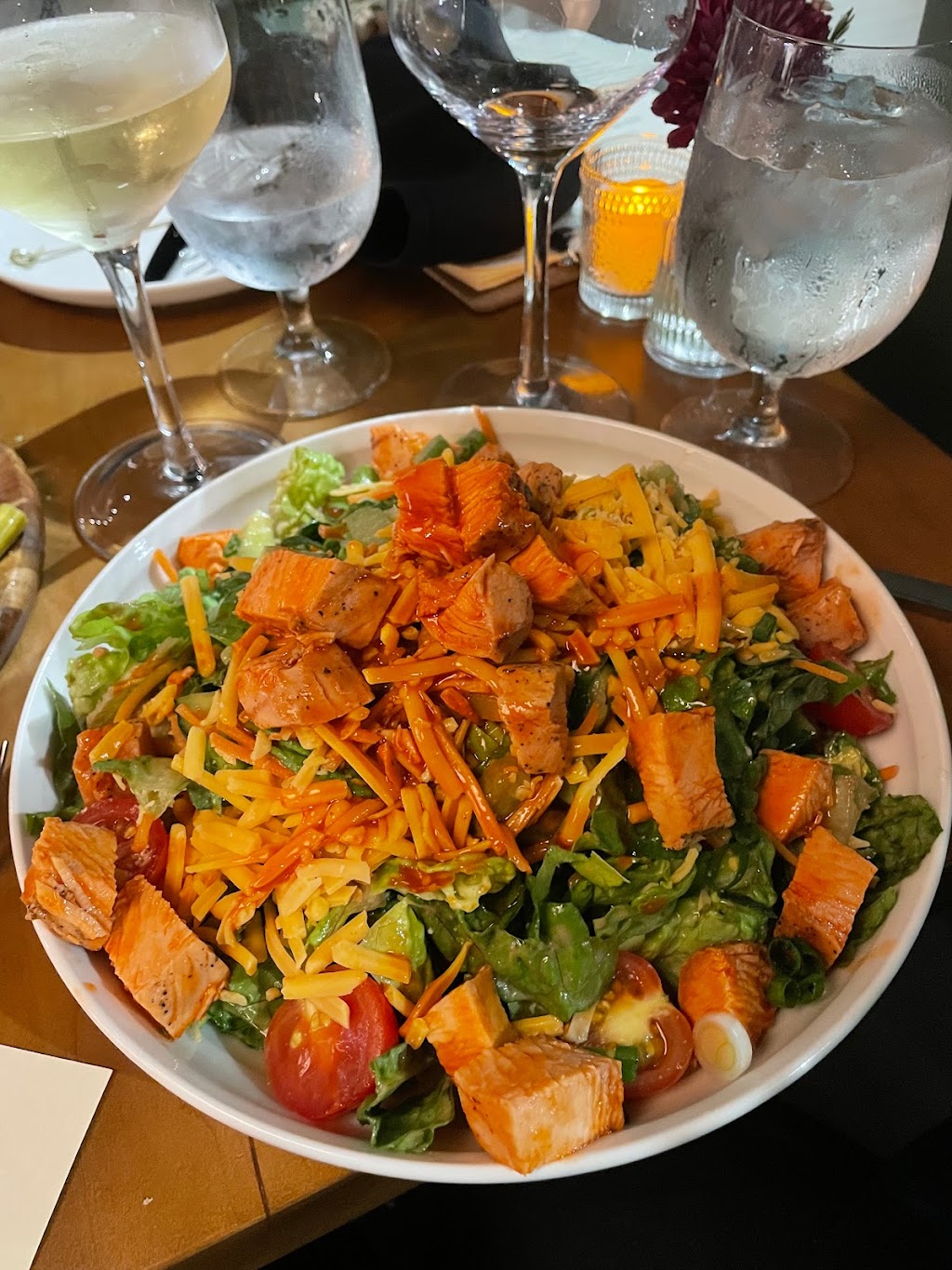 Pitchfork | restaurant | 1070 Ghent Rd, Akron, OH 44333, USA | 3307542551 OR +1 330-754-2551