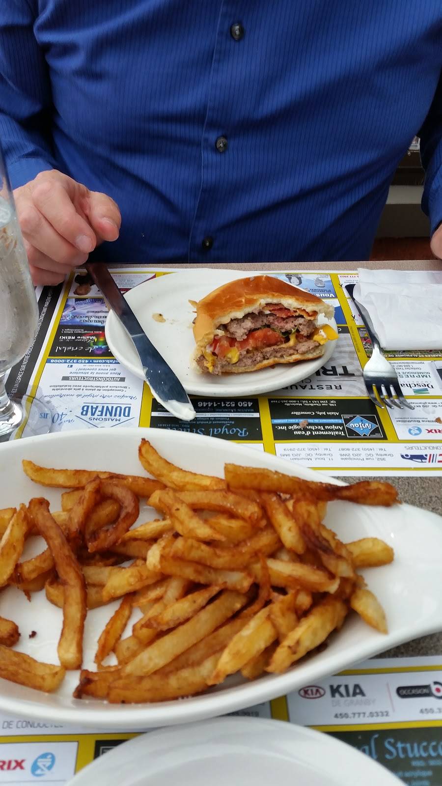 Restaurant Chez Trudeau | restaurant | 348 Rue Principale, Granby, QC J2G 2W5, Canada | 4503782874 OR +1 450-378-2874