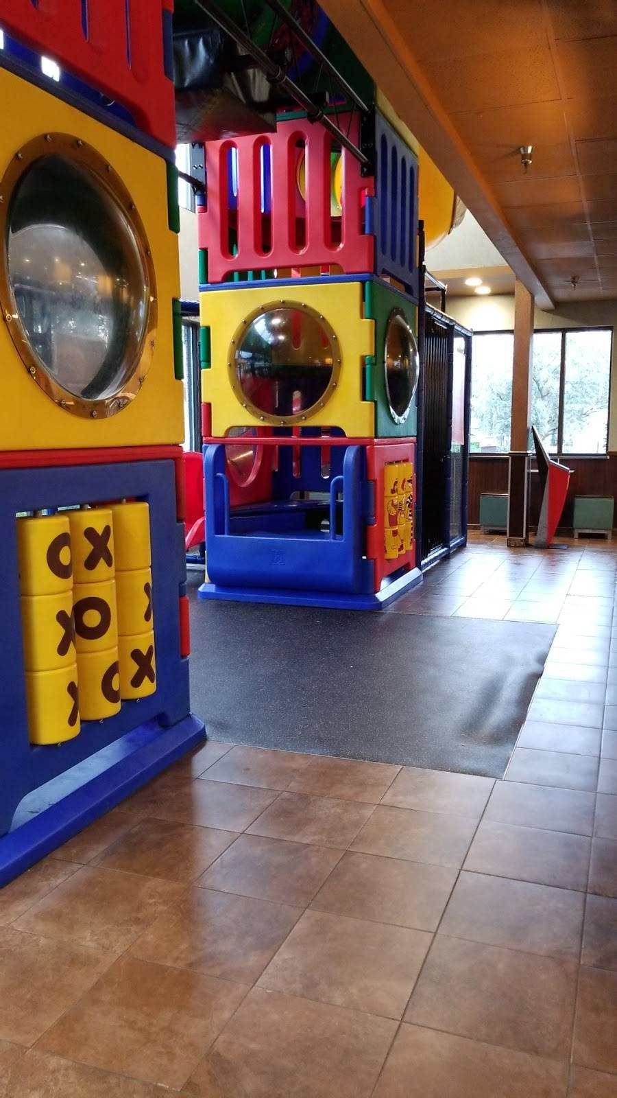 McDonalds | cafe | 3207 Erie Blvd E, Syracuse, NY 13214, USA | 3154461551 OR +1 315-446-1551