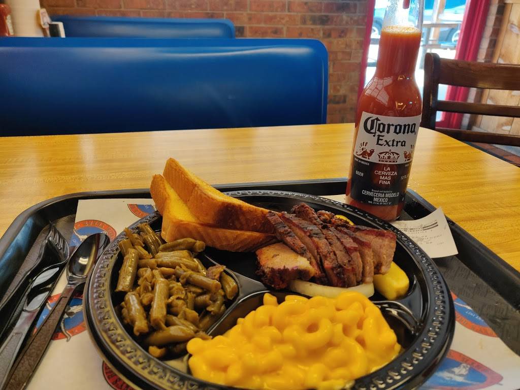 Risckys BAR-B-Q | restaurant | 9000 Benbrook Blvd, Fort Worth, TX 76126, USA | 8172493320 OR +1 817-249-3320