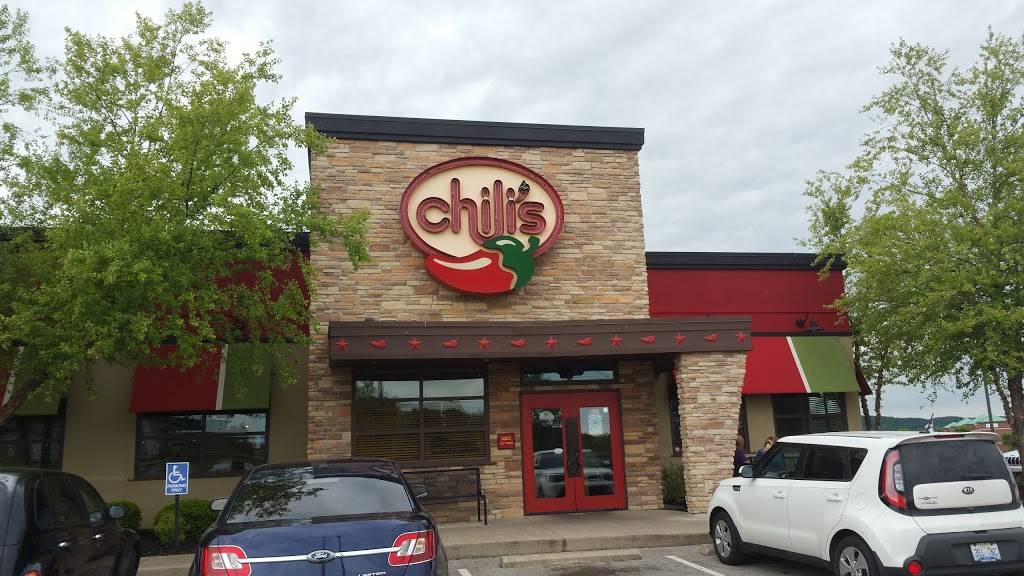 Chilis Grill & Bar | meal takeaway | 11600 Antonia Way, Louisville, KY 40229, USA | 5023018181 OR +1 502-301-8181
