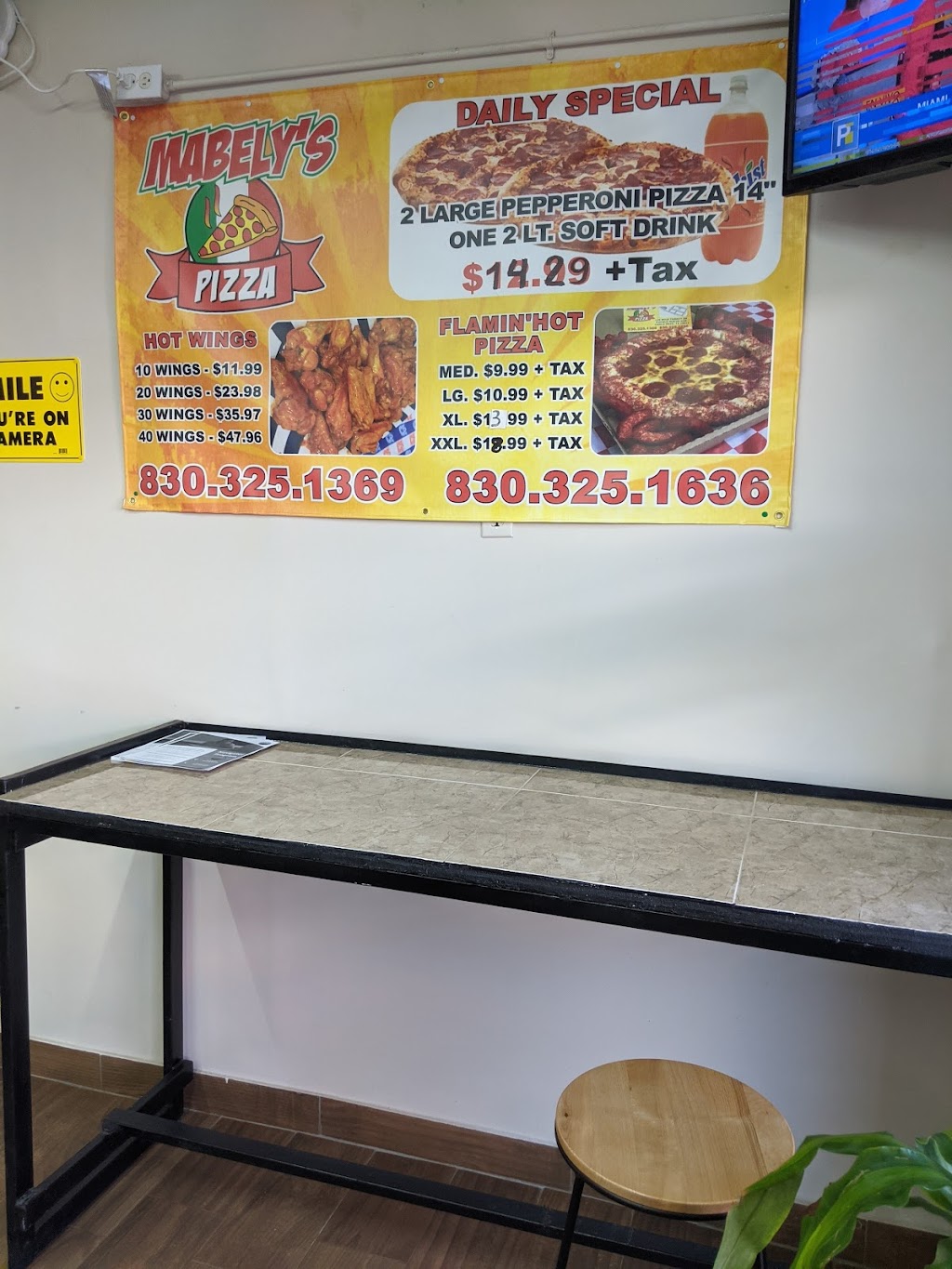 Mabely’s Pizza | restaurant | 148 Wild Turkey Dr, Eagle Pass, TX 78852, USA | 8303251636 OR +1 830-325-1636