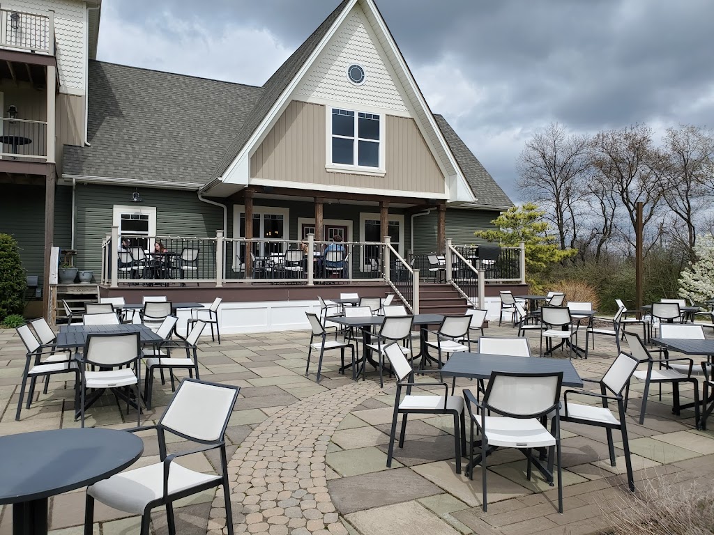 High & Low Winery + Bistro | restaurant | 588 Medina Rd, Medina, OH 44256, USA | 8444664456 OR +1 844-466-4456