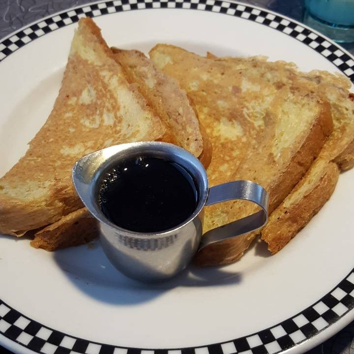 Misty Moonlight Diner | restaurant | 565 Dalton Ave, Pittsfield, MA 01201, USA | 4134992483 OR +1 413-499-2483