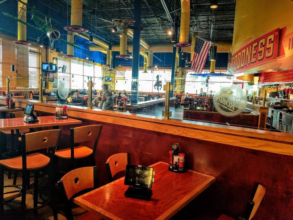 Red Robin Gourmet Burgers and Brews | restaurant | 7620 Katy Fwy #465, Houston, TX 77024, USA | 7134769096 OR +1 713-476-9096