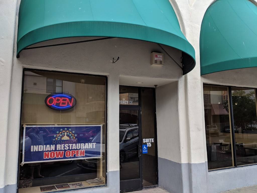 Monsoon Indian Restaurant & Banquet hall | restaurant | 950 10th St #15, Modesto, CA 95354, USA | 2092485711 OR +1 209-248-5711