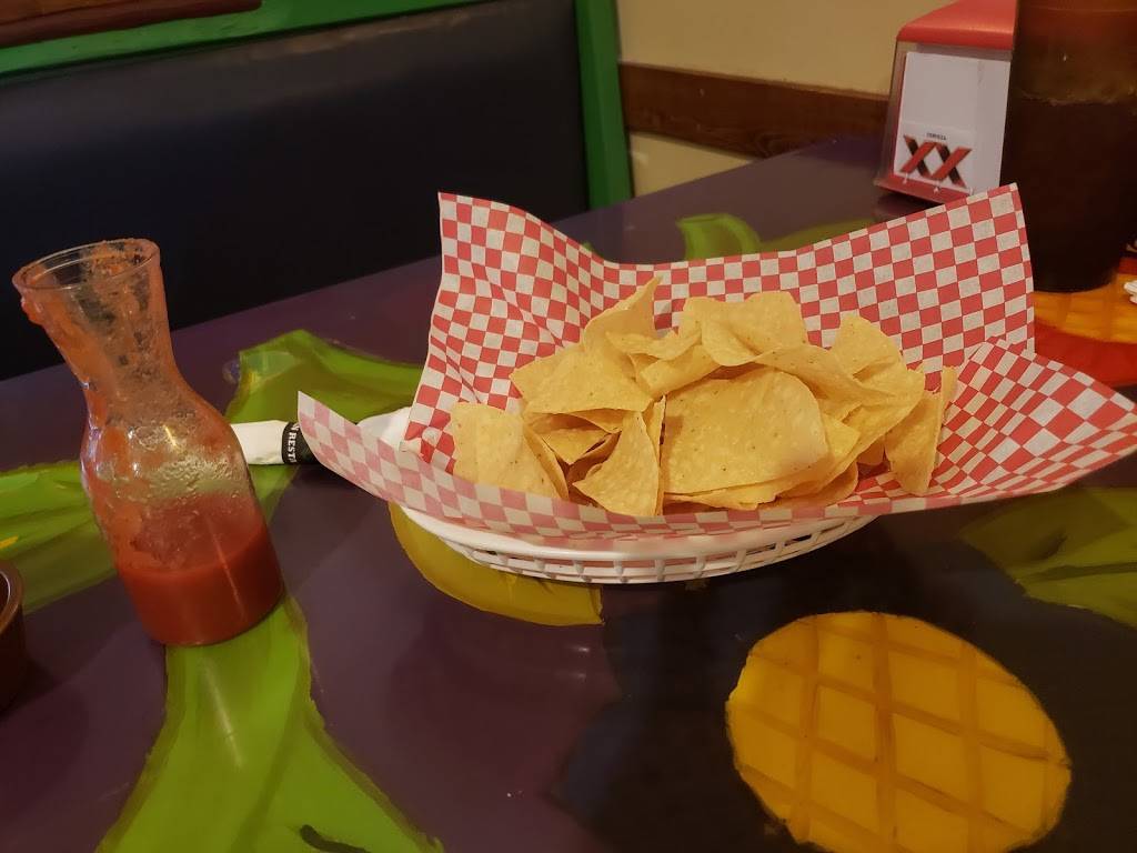 Pericos | restaurant | 11125 US-70, Arlington, TN 38002, USA | 9018677127 OR +1 901-867-7127