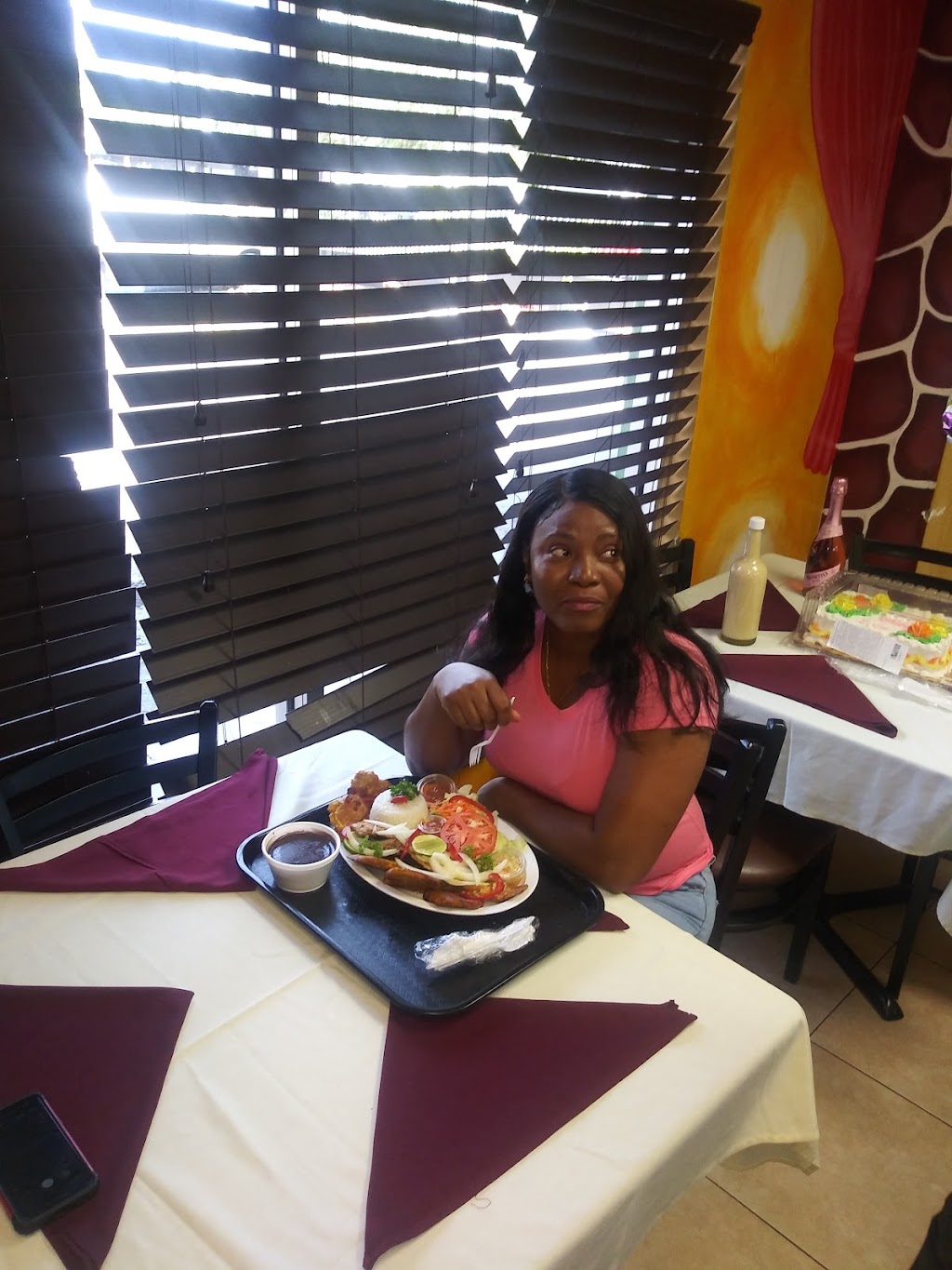 Jeanluc caribbean cuisine | restaurant | 1519 NE 4th Ave, Fort Lauderdale, FL 33304, USA | 9544627967 OR +1 954-462-7967