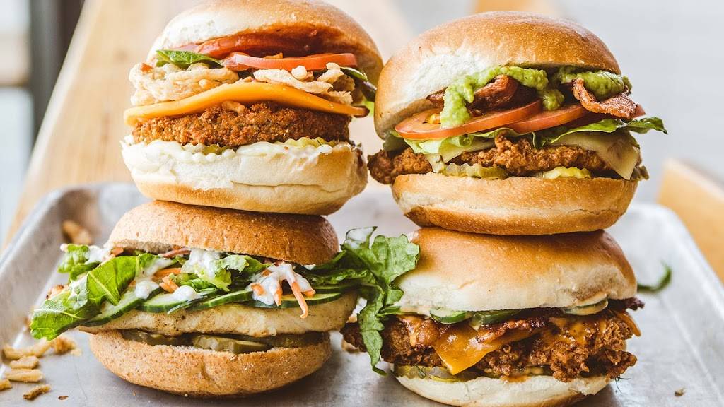 Flyrite Chicken Domain | restaurant | 11420 Rock Rose Ave, Austin, TX 78758, USA | 5125463458 OR +1 512-546-3458