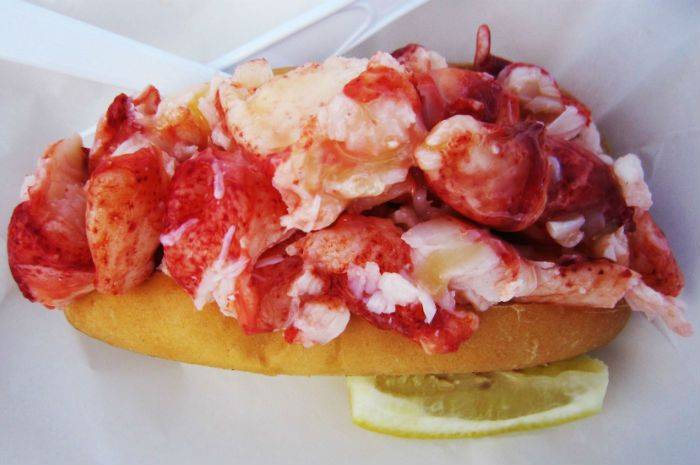 Pinks Lobster Rolls | restaurant | 67 Depot Rd. - (Bus. Office Kittery, Outlets - Store Location, Eliot, ME 03903, USA | 2074321191 OR +1 207-432-1191