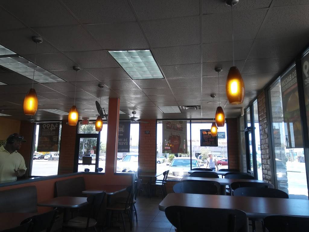 Jack in the Box | restaurant | 1601 E Van Buren St, Phoenix, AZ 85006, USA | 6022521533 OR +1 602-252-1533