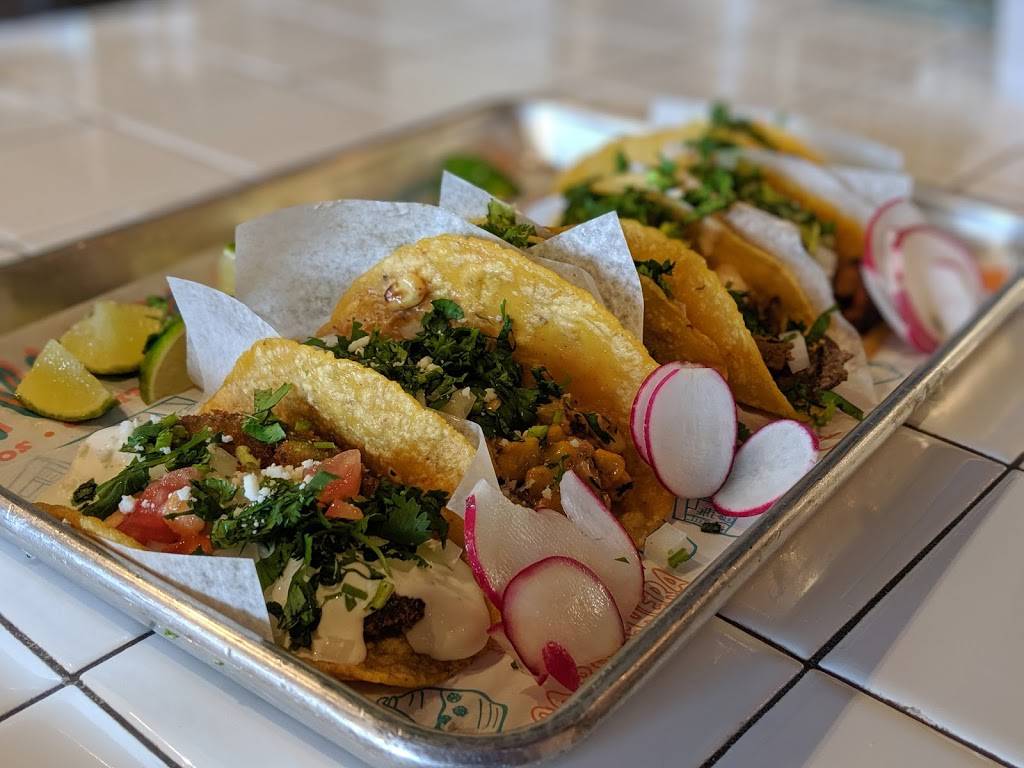 Invicto | restaurant | 887 N Milwaukee Ave Unit 300, Vernon Hills, IL 60061, USA | 2245042156 OR +1 224-504-2156