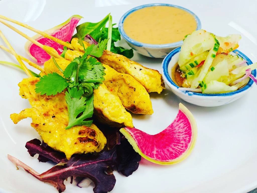 Bangkok Thai Restaurant | restaurant | 11609 S Cleveland Ave Ste. #28, Fort Myers, FL 33907, USA | 2399396002 OR +1 239-939-6002