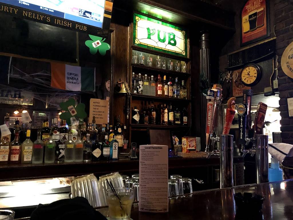 Durty Nellys Irish Pub | restaurant | 208 W University Ave, Gainesville, FL 32601, USA | 3523749567 OR +1 352-374-9567