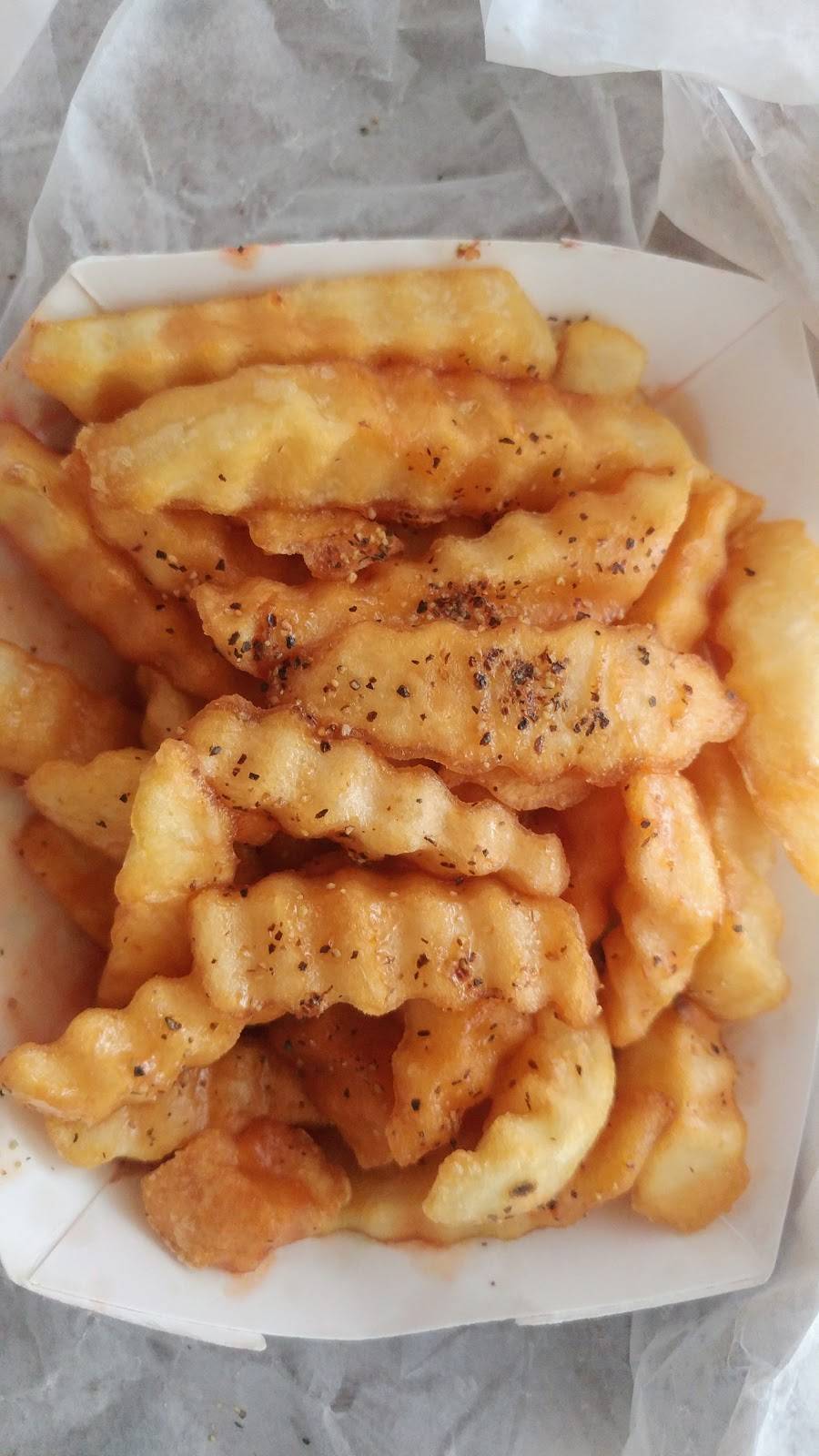 Star Pizza Restaurant Carryout | restaurant | 3222 Pennsylvania Ave SE, Washington, DC 20020, USA | 2025844100 OR +1 202-584-4100