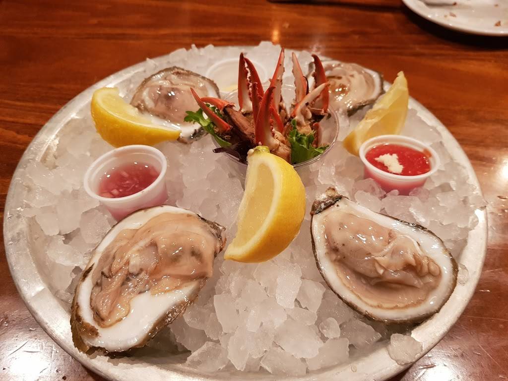 Phillips Seafood | restaurant | 601 E Pratt St, Baltimore, MD 21202, USA | 4106856600 OR +1 410-685-6600