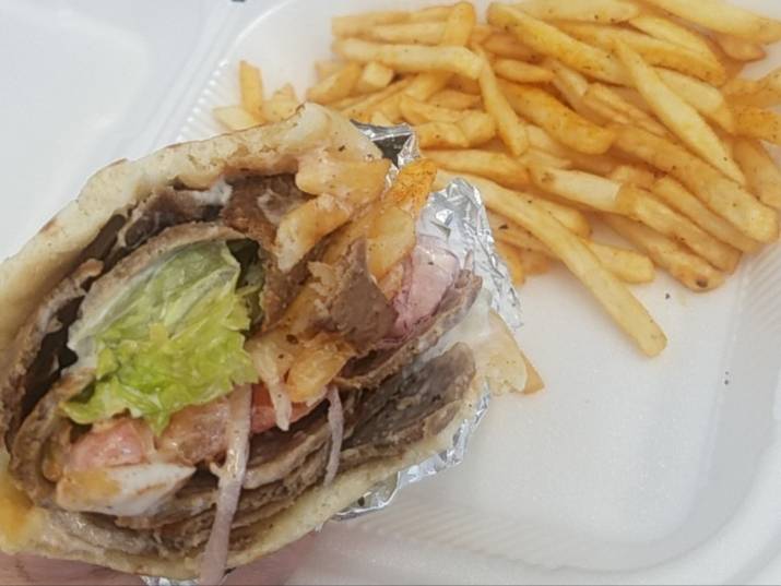 Gyros And Kabobs | restaurant | 2020 S Parker Rd, Denver, CO 80231, USA | 3037551500 OR +1 303-755-1500