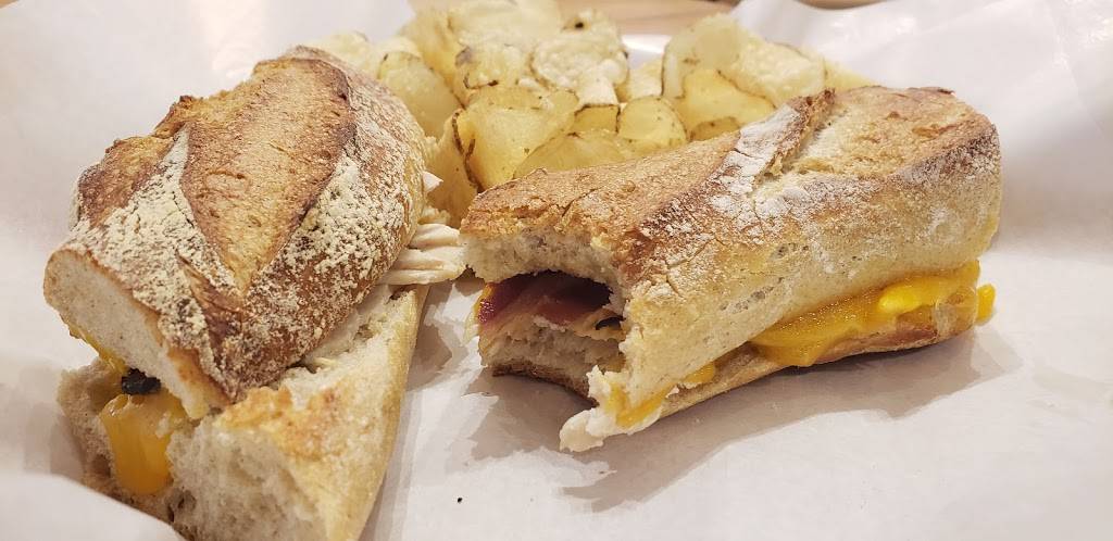 Léa French Street Food | restaurant | 106 N Marion St, Oak Park, IL 60301, USA | 7086135994 OR +1 708-613-5994