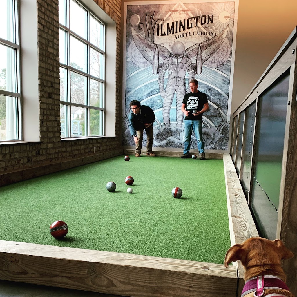 Flying Machine Brewing Company | restaurant | 3130 Randall Pkwy, Wilmington, NC 28403, USA | 9107698173 OR +1 910-769-8173