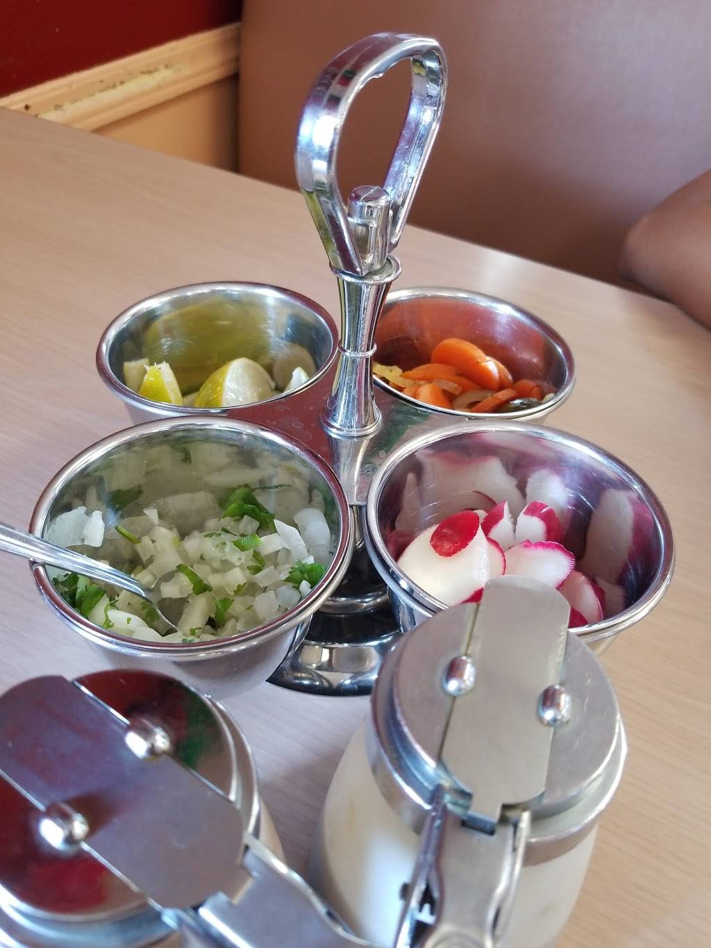 Zavala Restaurant Y Taqueria | restaurant | 13621 Garfield Ave, South Gate, CA 90280, USA | 5626020081 OR +1 562-602-0081