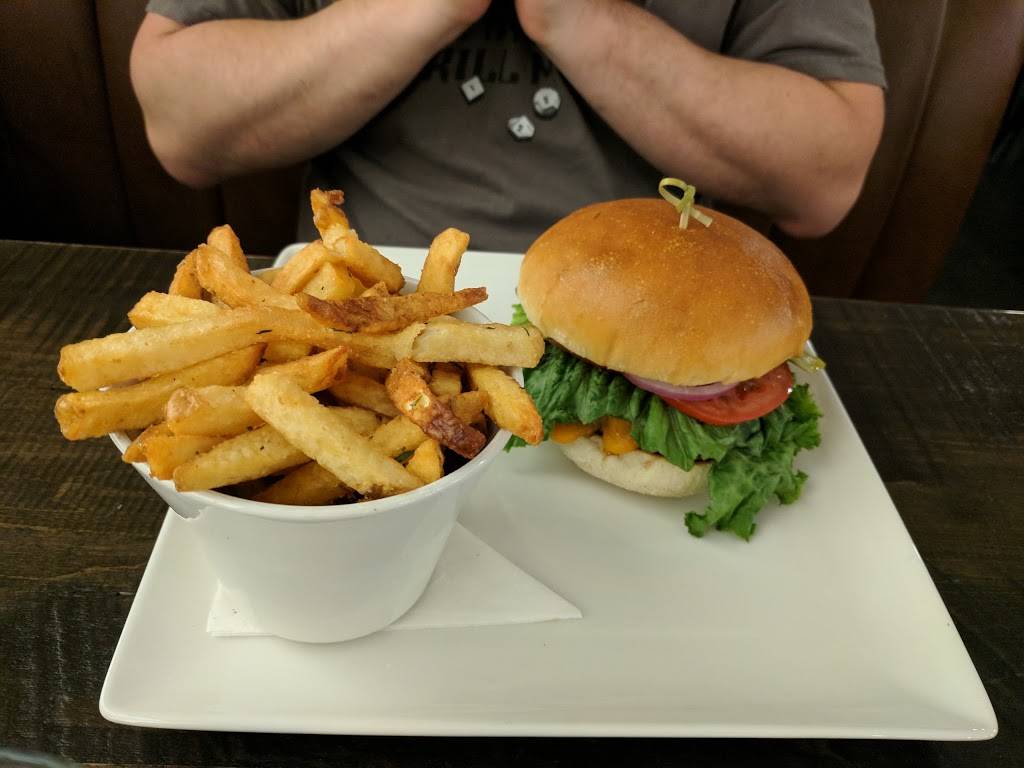 TWH Social | restaurant | 1 King St W, Kitchener, ON N2G 1A3, Canada | 5197458478 OR +1 519-745-8478