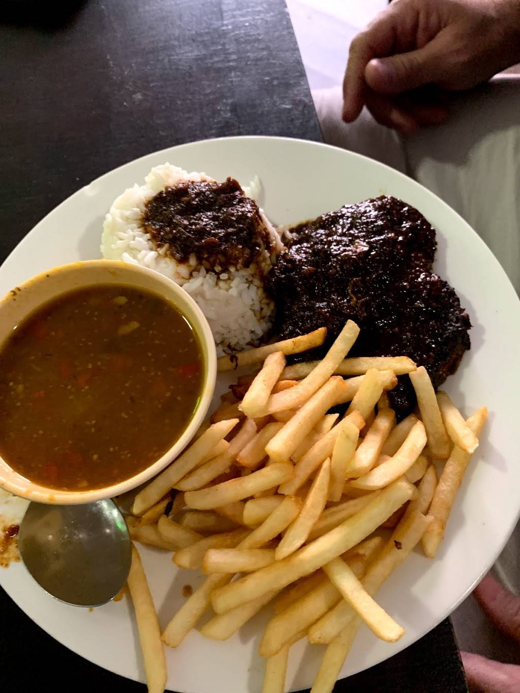 El Konuco Cafe Restaurant | restaurant | 8457 NW 61st St, Miami, FL 33166, USA | 3054716111 OR +1 305-471-6111