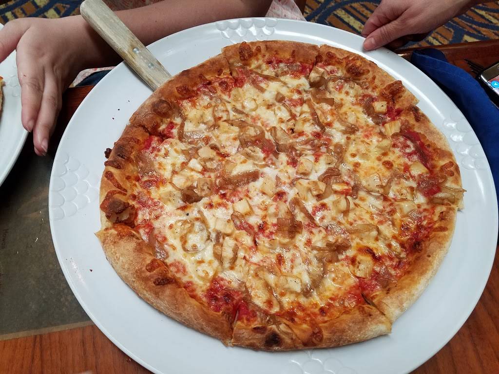 Shark Pit Bar & Grill | restaurant | 4001 N Atlantic Ave, Cocoa Beach, FL 32931, USA | 3218688952 OR +1 321-868-8952