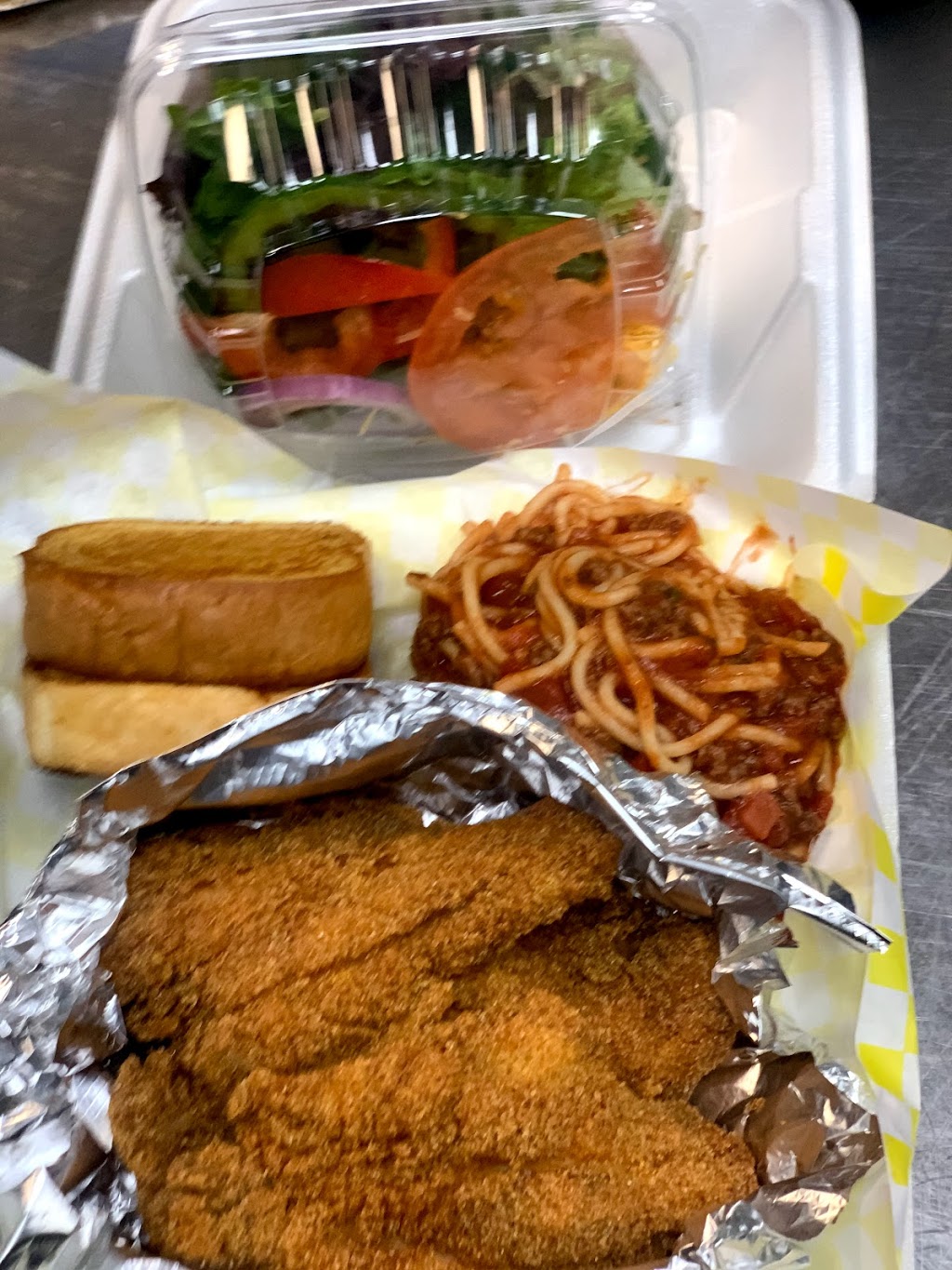 Fatt Bellies BBQ | restaurant | 1241 N Clybourn Ave, Chicago, IL 60610, USA | 3122852764 OR +1 312-285-2764