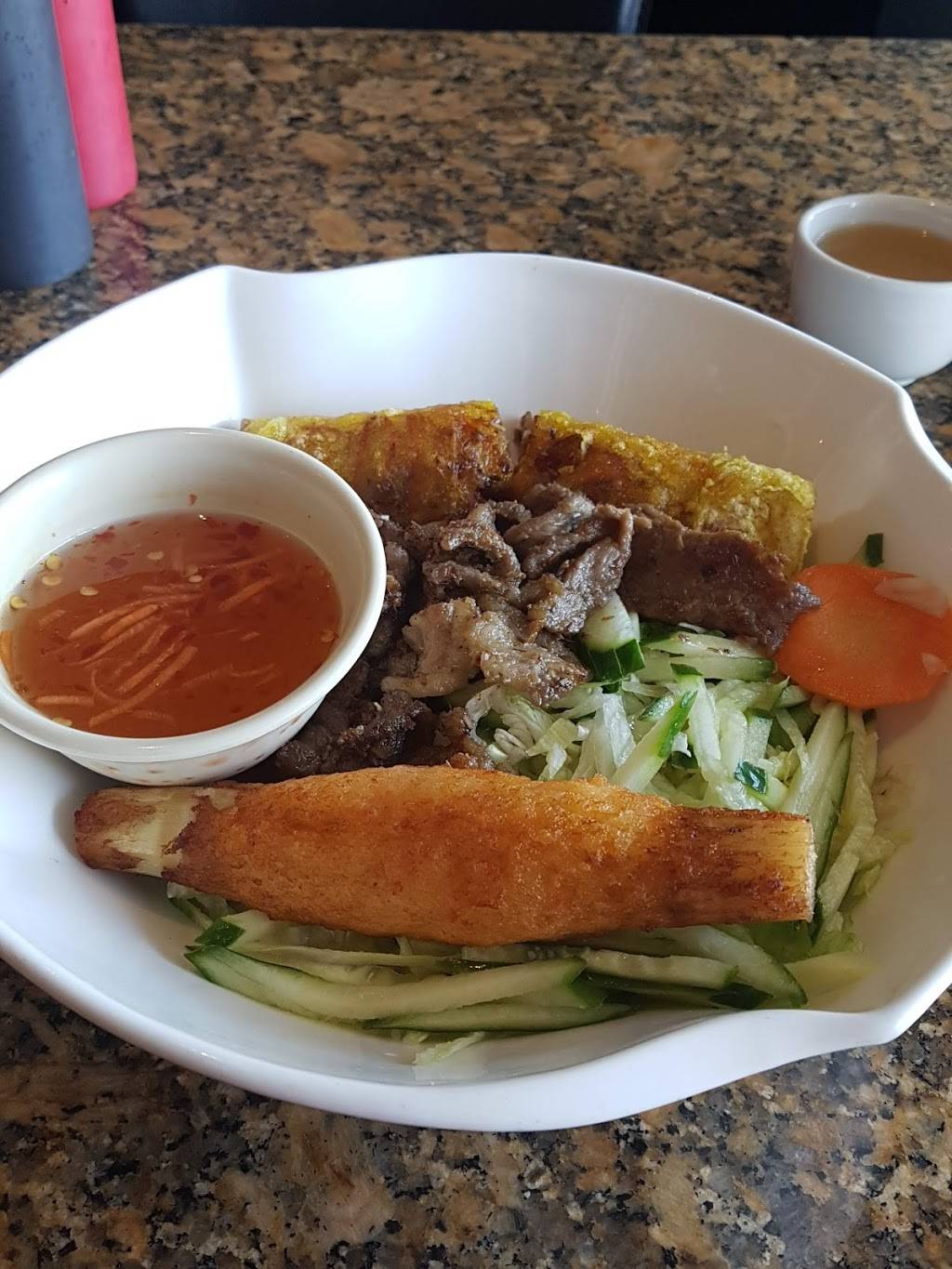 Ben Thanh Restaurant | restaurant | 1070 Wellington Rd, London, ON N6E 3V8, Canada | 5196683868 OR +1 519-668-3868