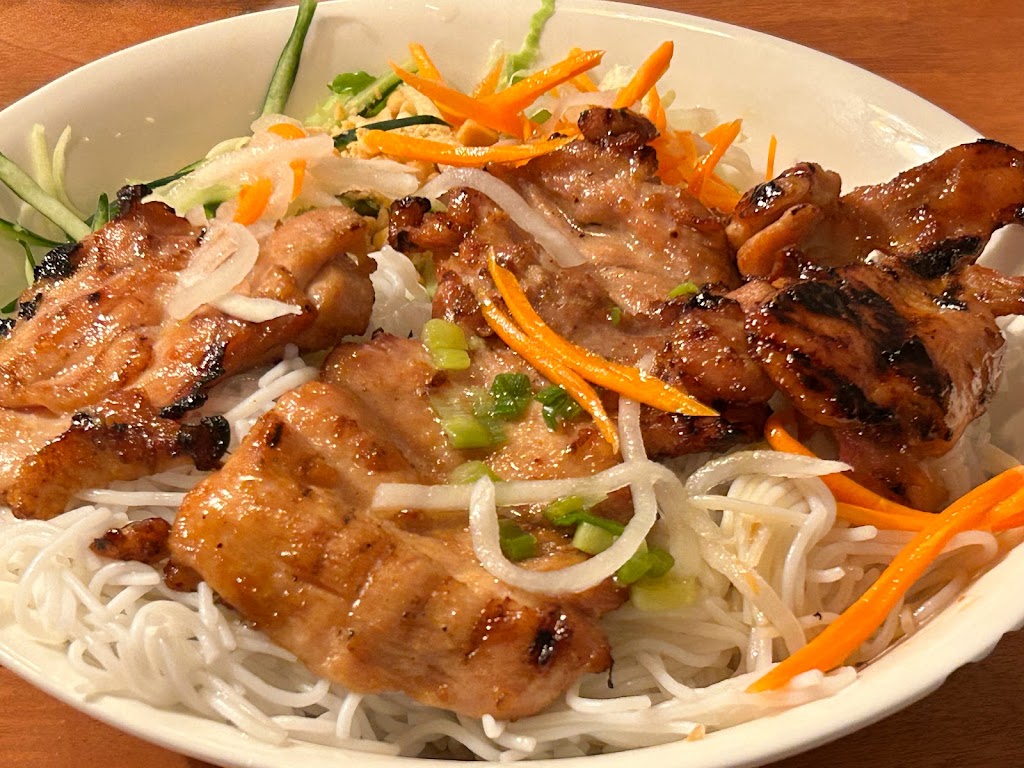 LeQuy | restaurant | 3906 Middlefield Rd, Palo Alto, CA 94306, USA | 6505613406 OR +1 650-561-3406