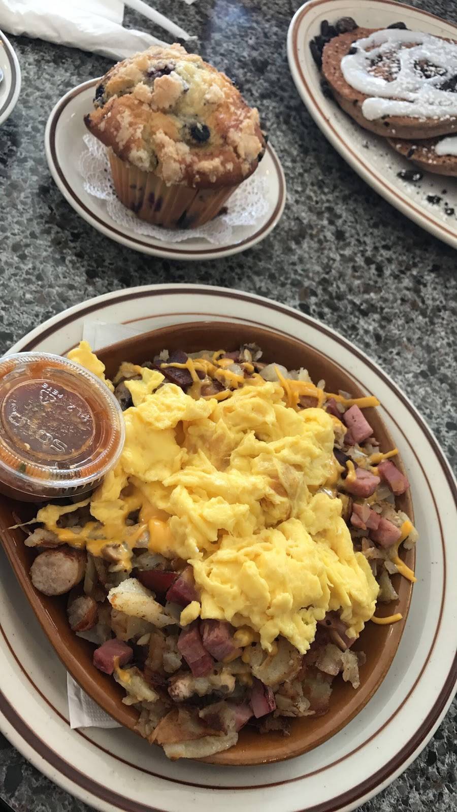 Golden Nugget Pancake House | restaurant | 2406 W Diversey Ave, Chicago, IL 60647, USA | 7732528903 OR +1 773-252-8903