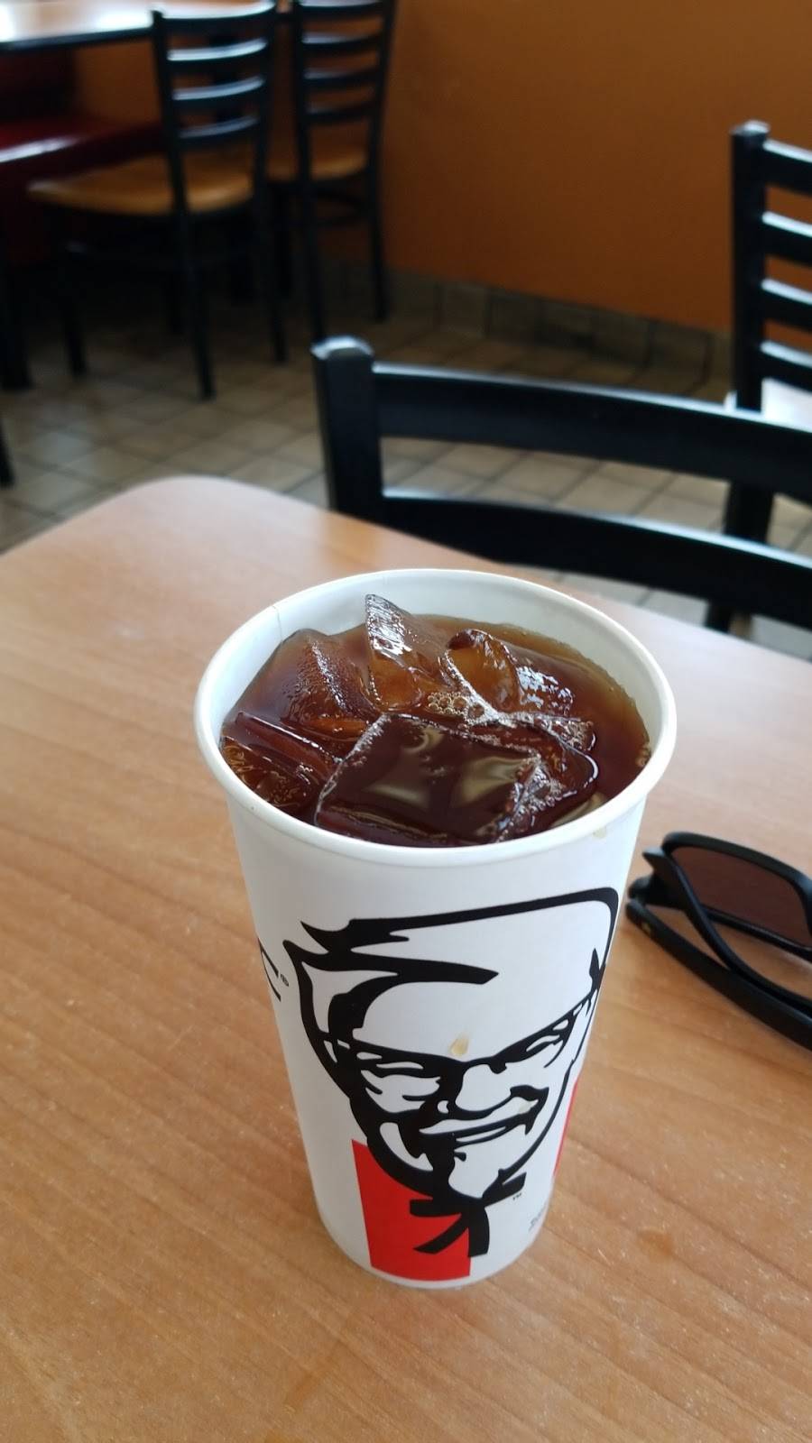 KFC | restaurant | 2430 34th St S, St. Petersburg, FL 33711, USA | 7273210937 OR +1 727-321-0937
