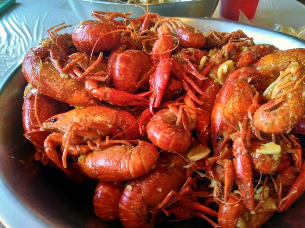 Blue Cajun | restaurant | 4045 E Belknap St # 5, Haltom City, TX 76111, USA | 6822505455 OR +1 682-250-5455