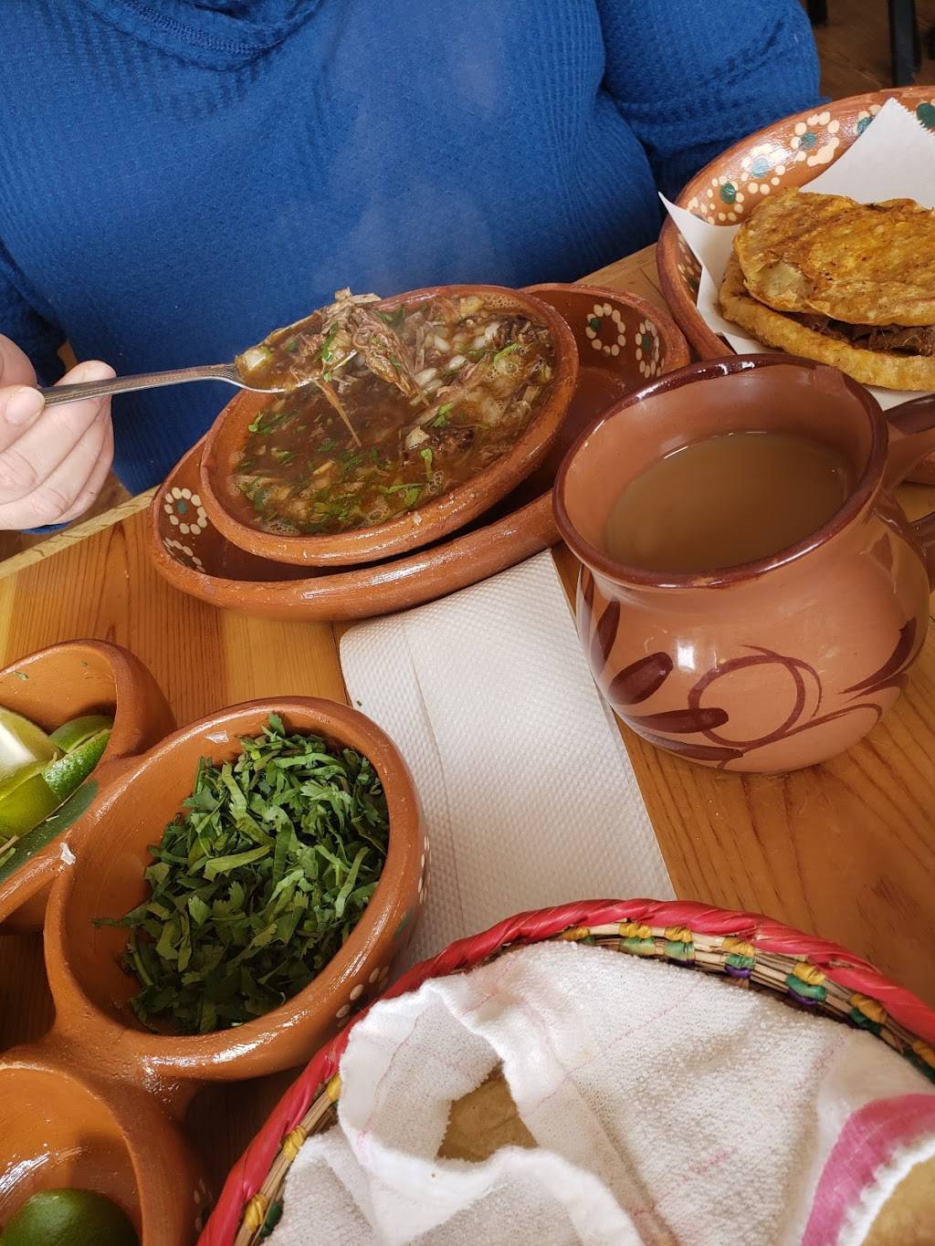 Birrieria estilo Jalisco | restaurant | 13327 Nacogdoches Rd, San Antonio, TX 78217, USA | 2105292491 OR +1 210-529-2491