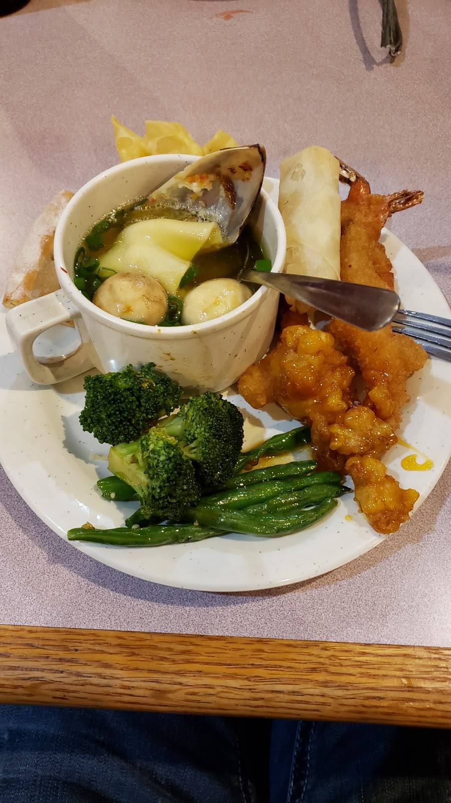 China Buffet | restaurant | 706 E Lewis and Clark Pkwy, Clarksville, IN 47129, USA | 8122888989 OR +1 812-288-8989