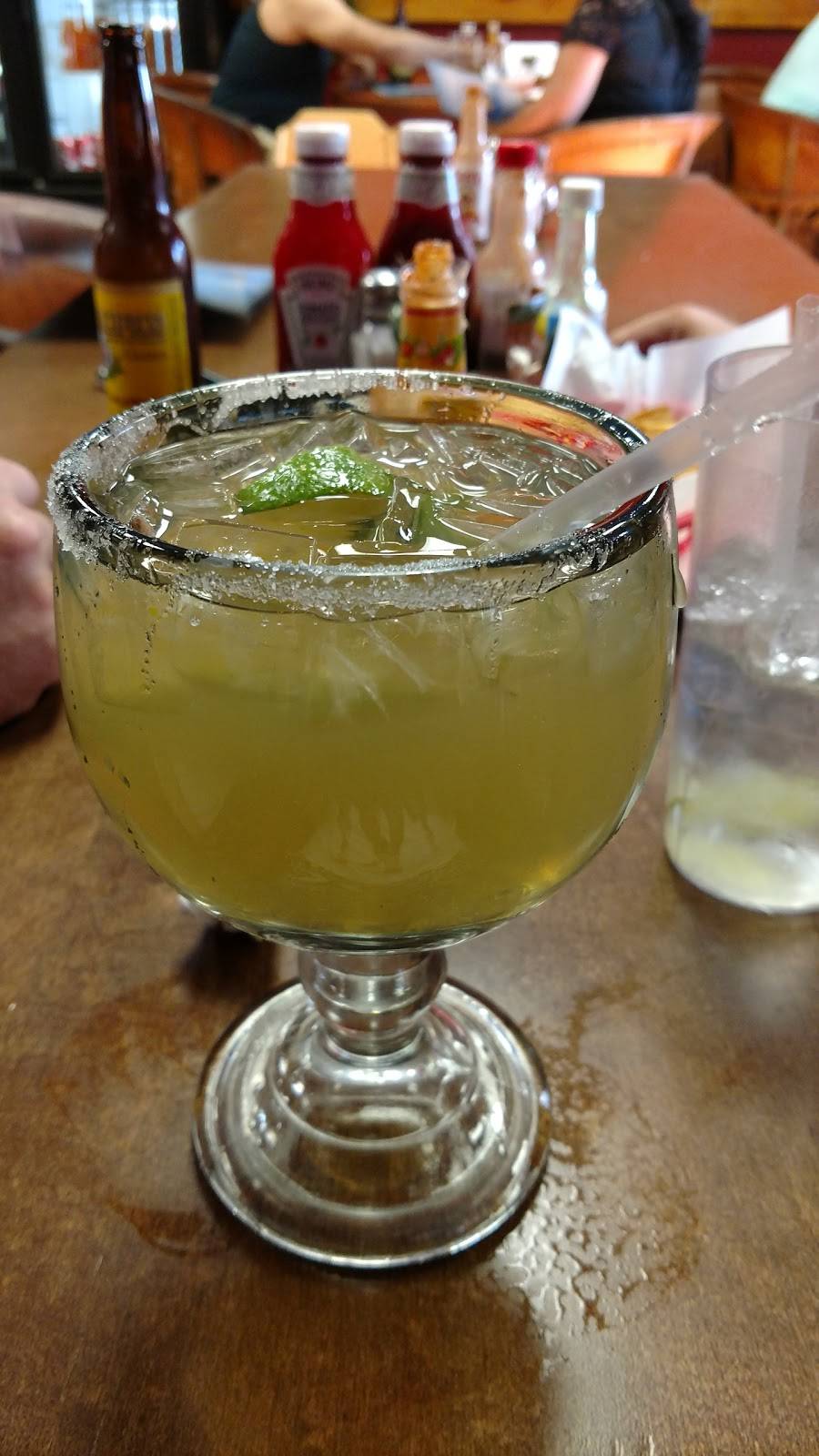 La Roca Restaurant | restaurant | 737 East St, Woodland, CA 95776, USA | 5306612595 OR +1 530-661-2595