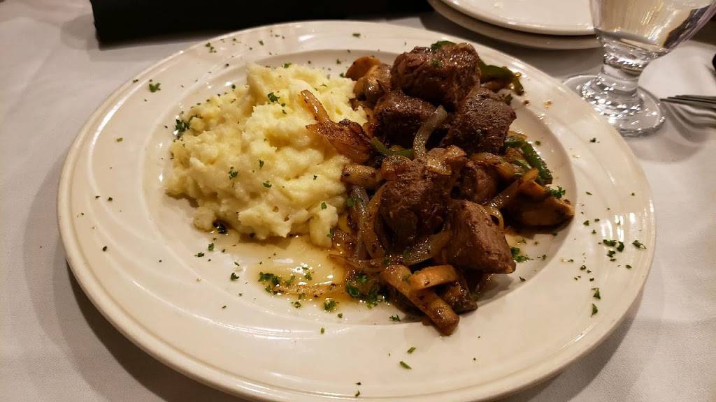 The Tomahawk | restaurant | 2225 N Lagro Rd, Marion, IN 46952, USA | 7656643937 OR +1 765-664-3937