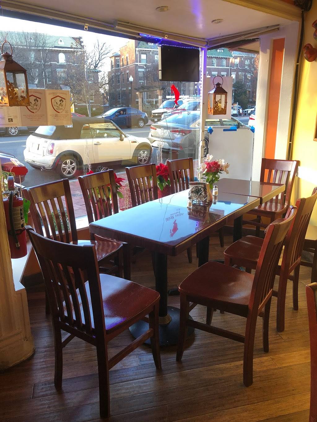 Taqueria Los Compadres | restaurant | 2103, 3213 Mt Pleasant St NW, Washington, DC 20010, USA | 2022483227 OR +1 202-248-3227