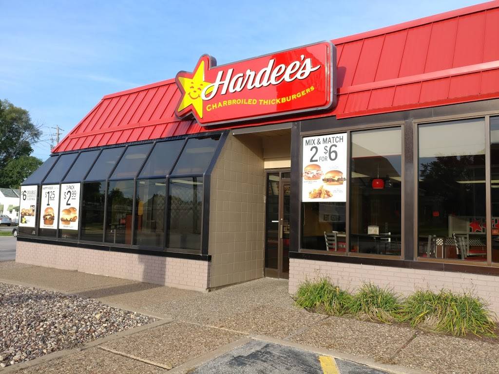 Hardees | restaurant | US 67 & 3rd Avenue, Milan, IL 61264, USA | 3097872370 OR +1 309-787-2370