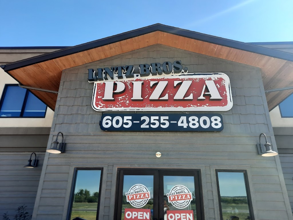 Lintz Brothers Pizza | restaurant | 14287 SD-36, Hermosa, SD 57744, USA | 6052554808 OR +1 605-255-4808