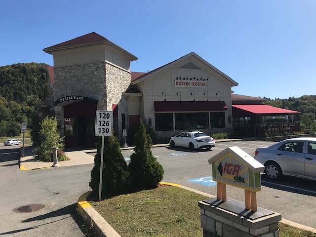 Baton rouge st sauveur | restaurant | 50 Rue Principale, Saint-Sauveur, QC J0R 1R6, Canada | 4502278878 OR +1 450-227-8878