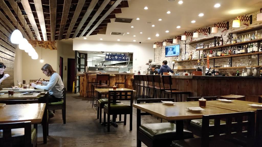 Tanoshii Ramen + Bar | restaurant | 2724 Commerce St, Dallas, TX 75226, USA | 2146516800 OR +1 214-651-6800