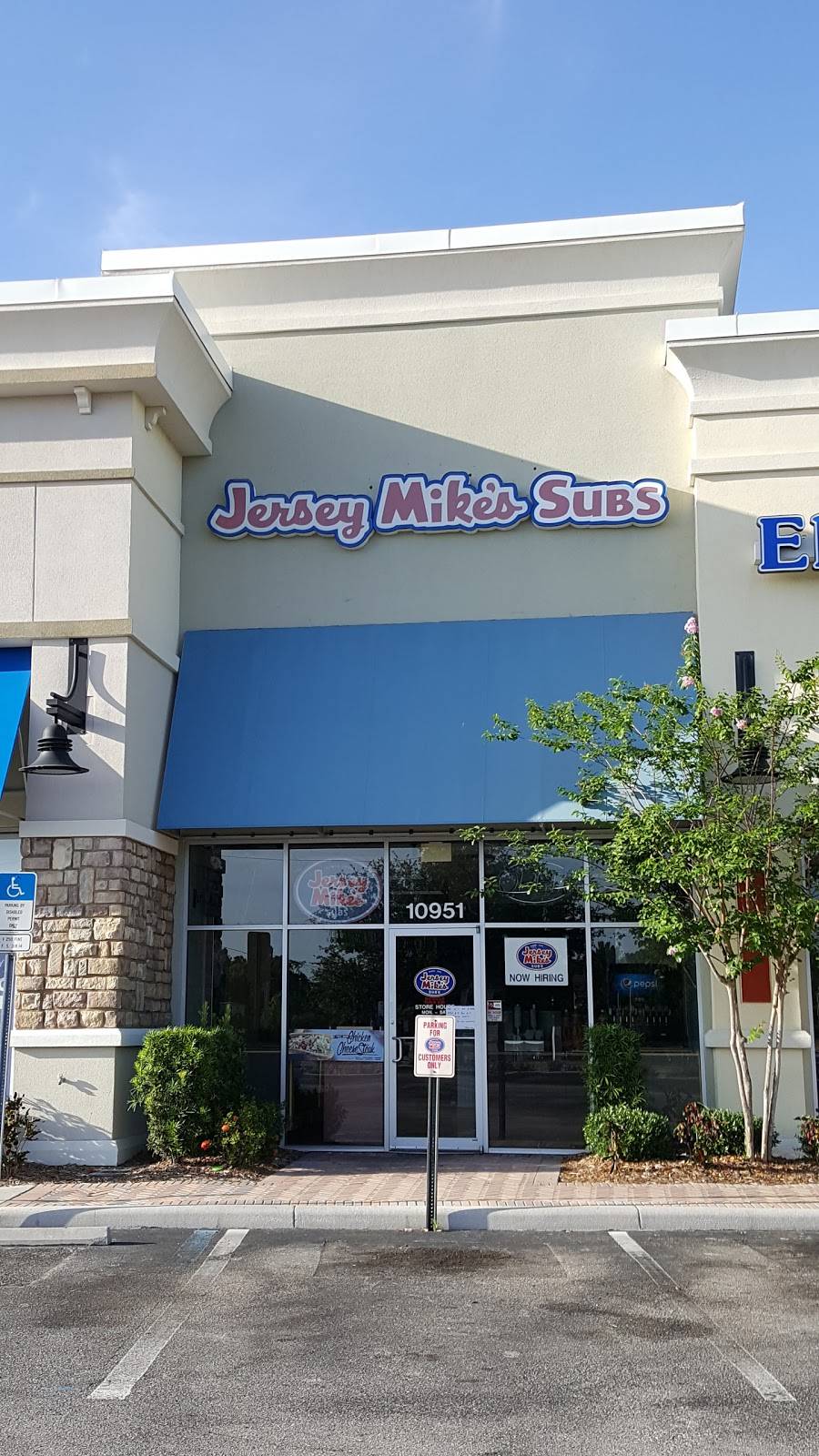 Jersey Mikes Subs | meal takeaway | 10951 Causeway Blvd, Brandon, FL 33511, USA | 8136620099 OR +1 813-662-0099